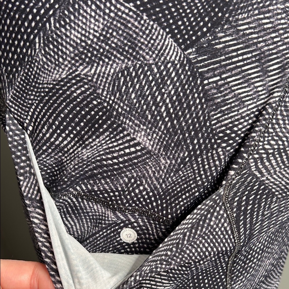 lululemon athletica Black and Gray Cropped Pants - Picture 5 of 6